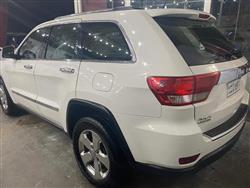 جیپ گراند شیرۆکی